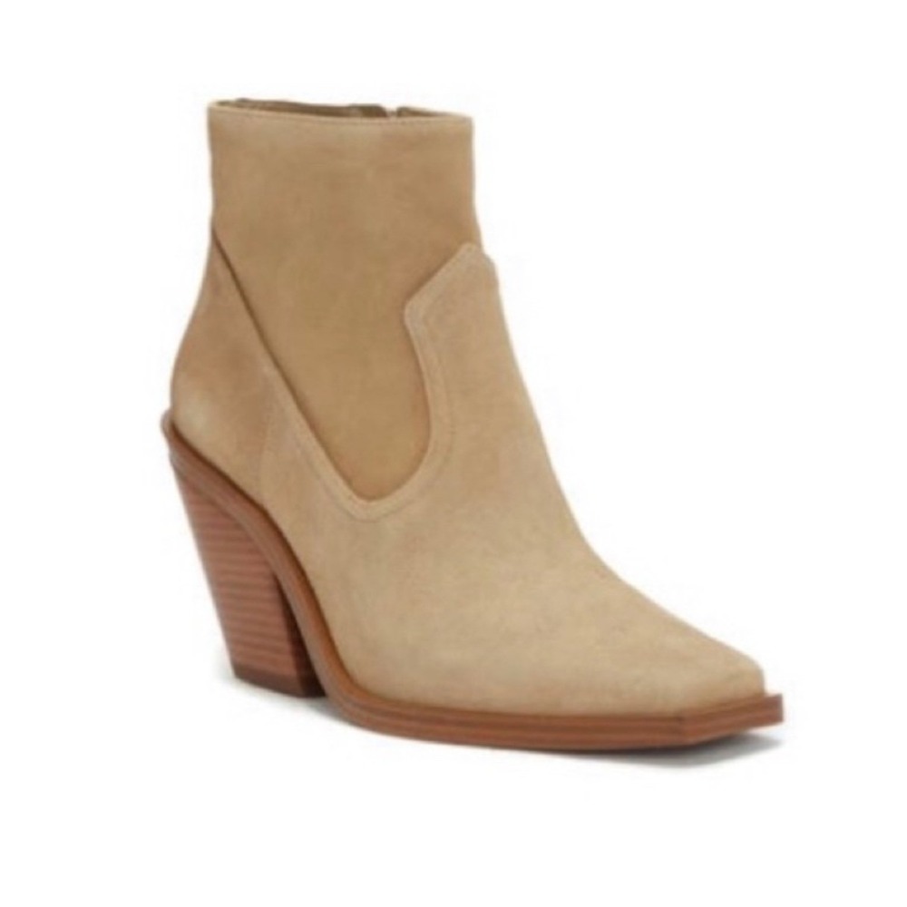 Vince Camuto Amtinda Booties Women 9.5 Taupe NWOT Suede Square Toe Western